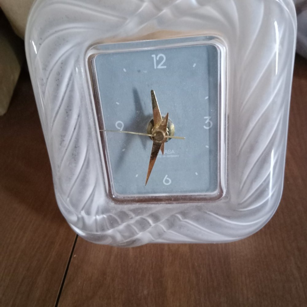 Vintage Desk/Table Clock with crystal backing